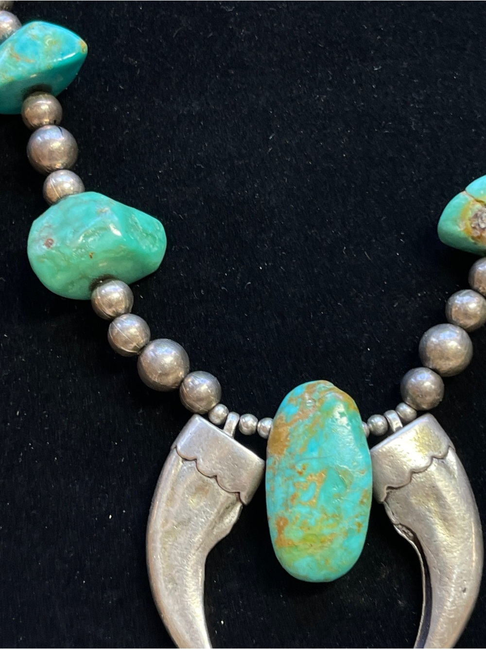 Vintage Mid 20c Native American Handmade Turquoise Naja & Navajo Pearl Necklace - Picture 8 of 10